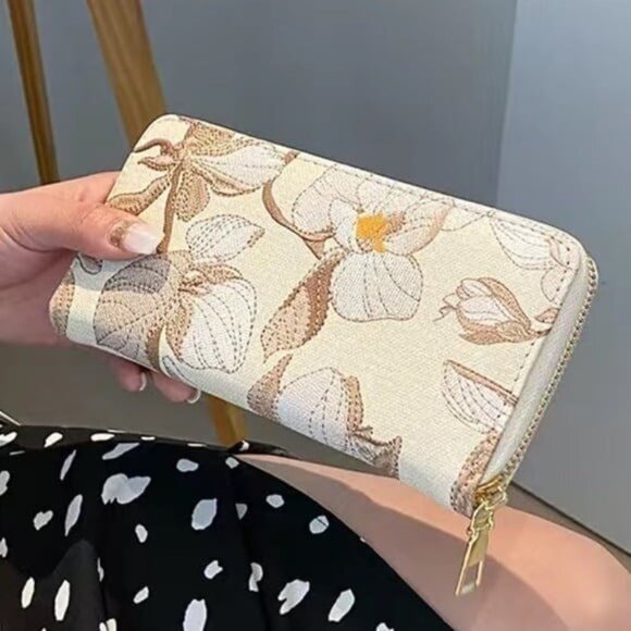 Women’s Floral Long Clutch Wallet - Picture 2 of 4